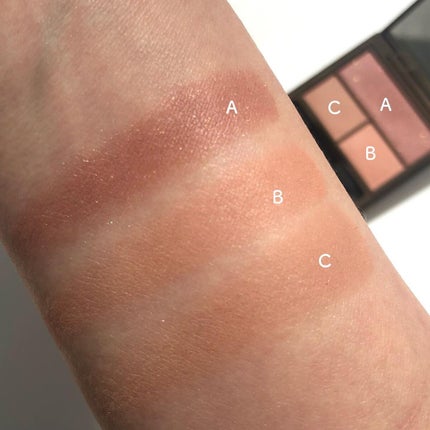 フーミー マルチアイブロウパウダー/WHOMEE/パウダーアイブロウを使ったクチコミ(4枚目)