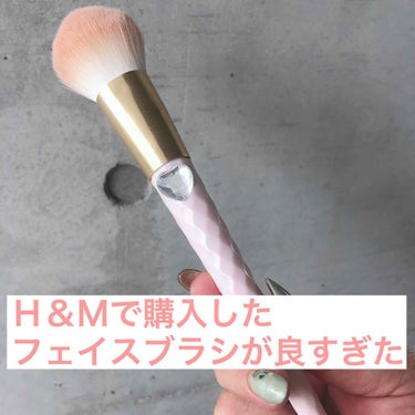 h＆m メイクパレット＆メイクブラシ