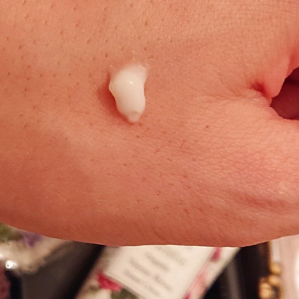 ハンドクリーム ヴィーナスローザ/LARA Christie/ハンドクリームを使ったクチコミ(4枚目)