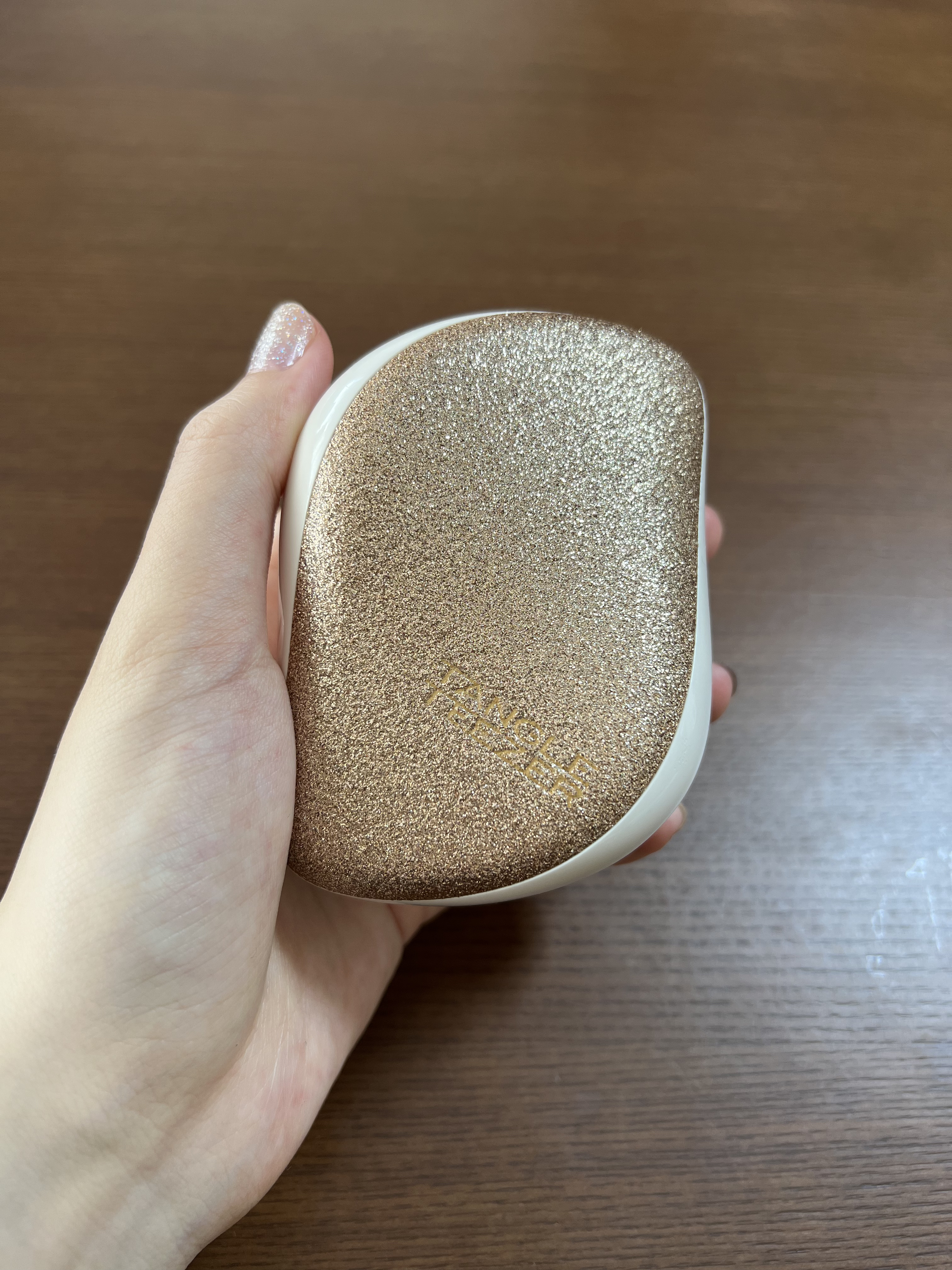 コンパクトスタイラー クラウンゴールド/TANGLE TEEZER/ヘアブラシを使ったクチコミ（1枚目）