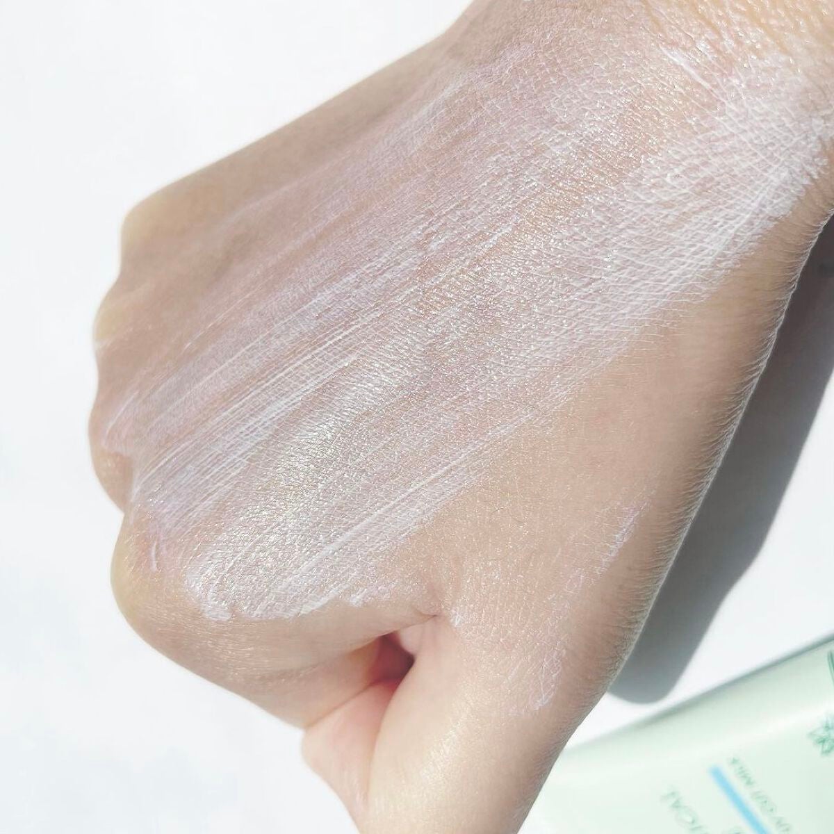 つやつやトーンアップUV/ボタニカルフォース/化粧下地を使ったクチコミ(3枚目)