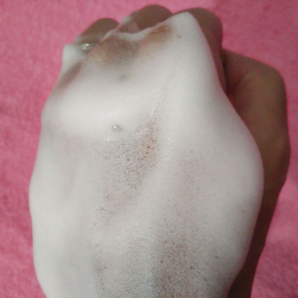 hadakara ボディソープ 泡で出てくるタイプ フローラルブーケの香り/hadakara/ボディソープを使ったクチコミ(3枚目)