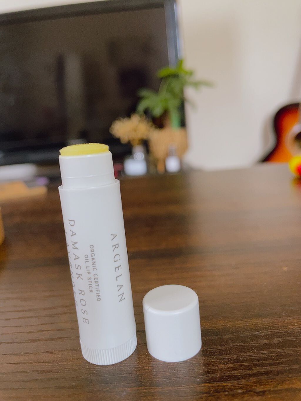 オーガニック認証 精油リップスティック スーパーポジティブ ライズ/THE PUBLIC ORGANIC/リップクリームを使ったクチコミ（1枚目）