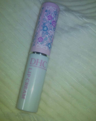 DHC の 薬用リップ 💄💋



限定デザインで とにかく パッケージが可愛い 👼♡
いますごく唇ががっさがさかっかさか状態で
オワタ って感じだった、、けど！！！これがあればもう無敵！
ほんとに良い