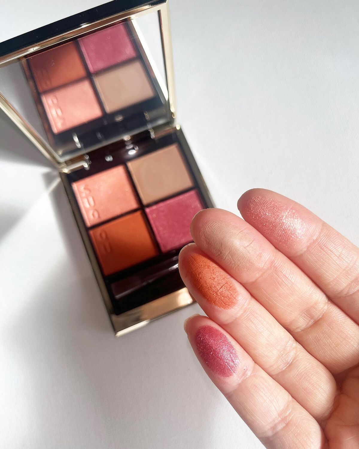 シグニチャー カラー アイズ/SUQQU/アイシャドウパレットを使ったクチコミ(4枚目)