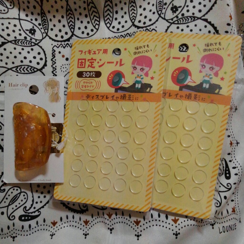 フィギュア用固定シール/セリア/その他を使ったクチコミ(1枚目)