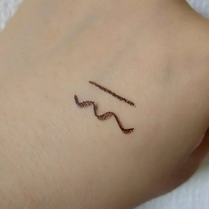 放色線激穩抗震眼線液/1028/リキッドアイライナーを使ったクチコミ(3枚目)