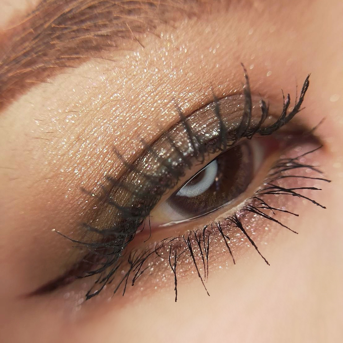 マルチカラーバリエーション スパークル/チャコット・コスメティクス/単色アイシャドウを使ったクチコミ（2枚目）