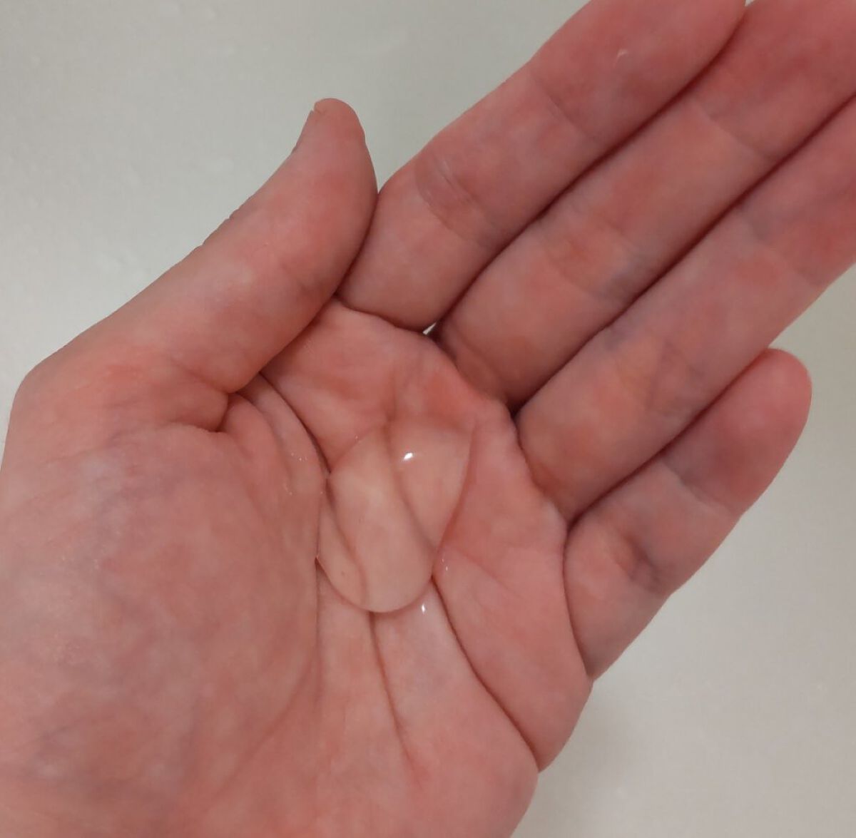 ハトムギピーリングジェル/wa*so*sen/ピーリングを使ったクチコミ（2枚目）