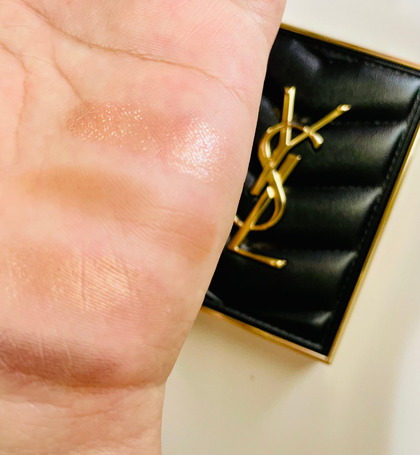 クチュール ミニ クラッチ/YVES SAINT LAURENT BEAUTE/アイシャドウパレットを使ったクチコミ(2枚目)