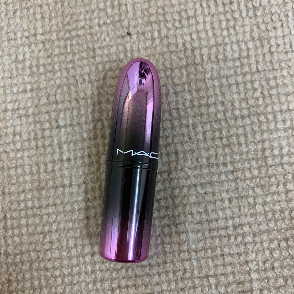 ラブ ミー リップスティック /M・A・C/口紅を使ったクチコミ（1枚目）