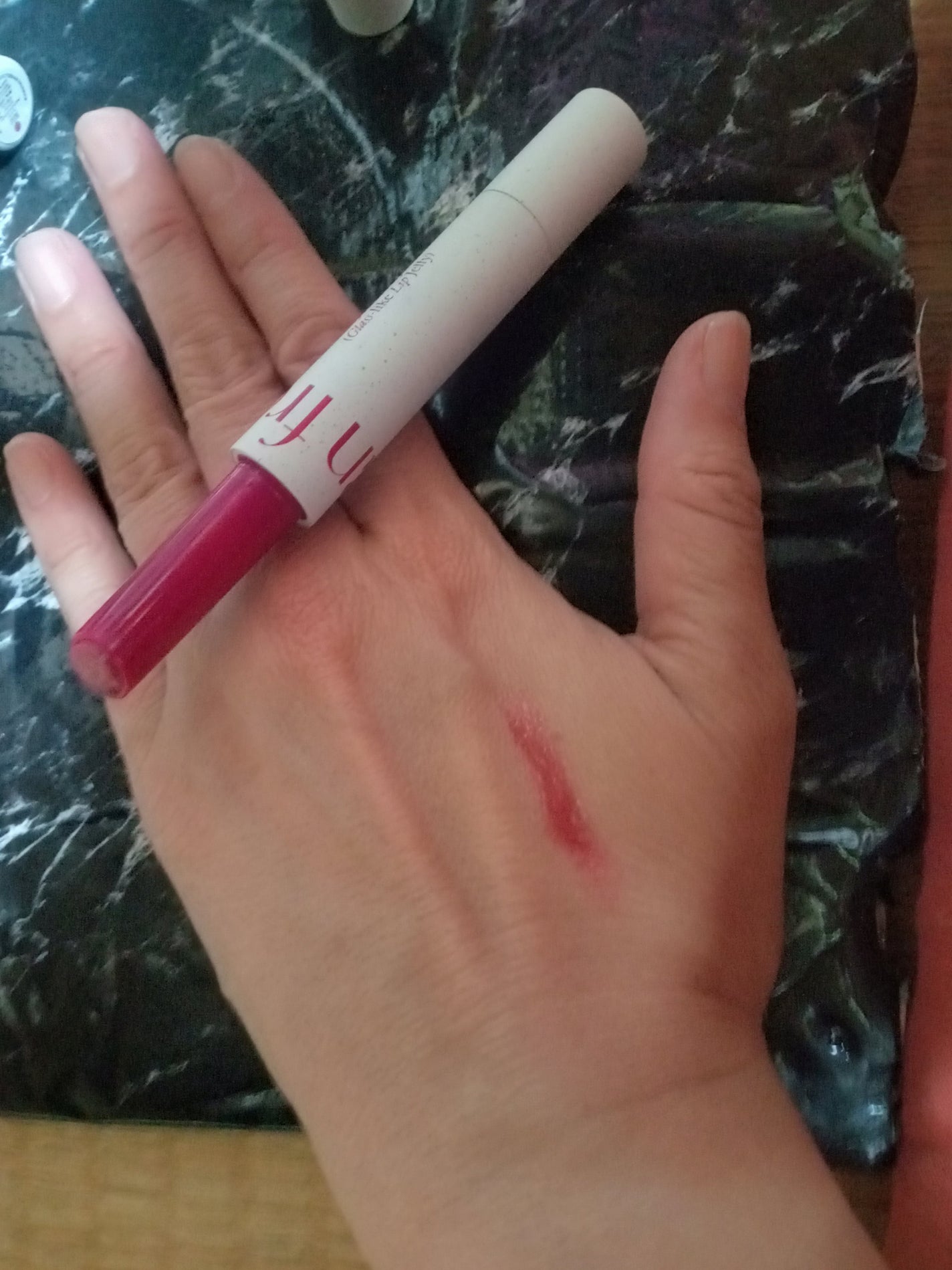 グラスライクリップジェリー/freshian/口紅を使ったクチコミ(2枚目)