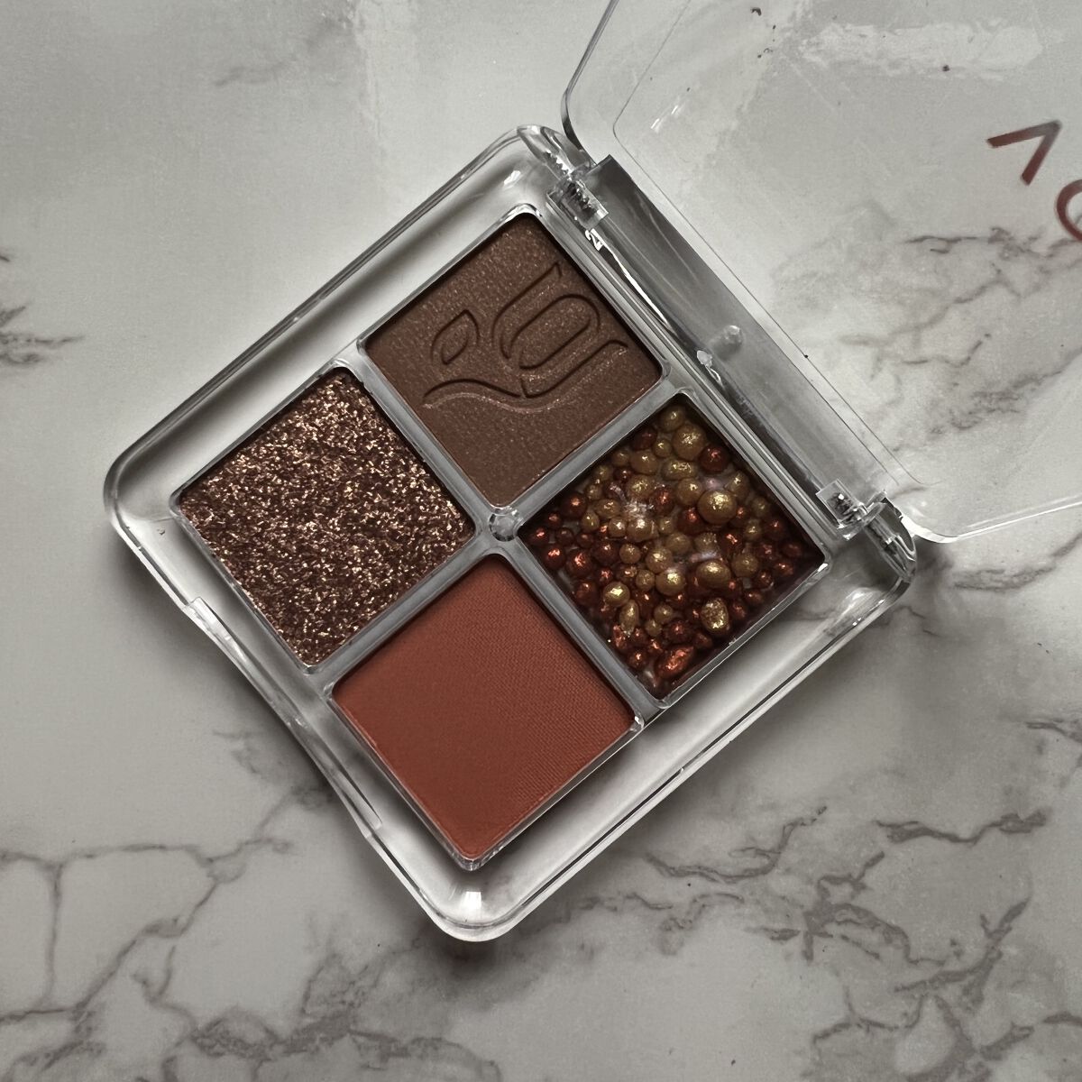 キャビアモイストタッチアイカラー /VOW/アイシャドウパレットを使ったクチコミ（2枚目）