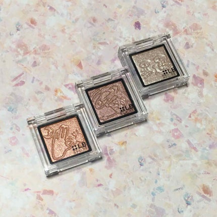 Galaxy Shadow(ギャラクシーシャドウ)/LB/単色アイシャドウを使ったクチコミ(2枚目)