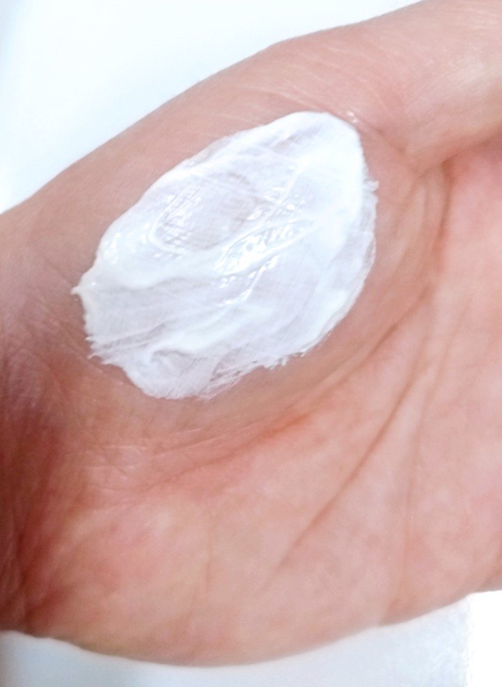 ウォータフルマイルドサンクリーム/ダルバ/日焼け止めクリームを使ったクチコミ（3枚目）