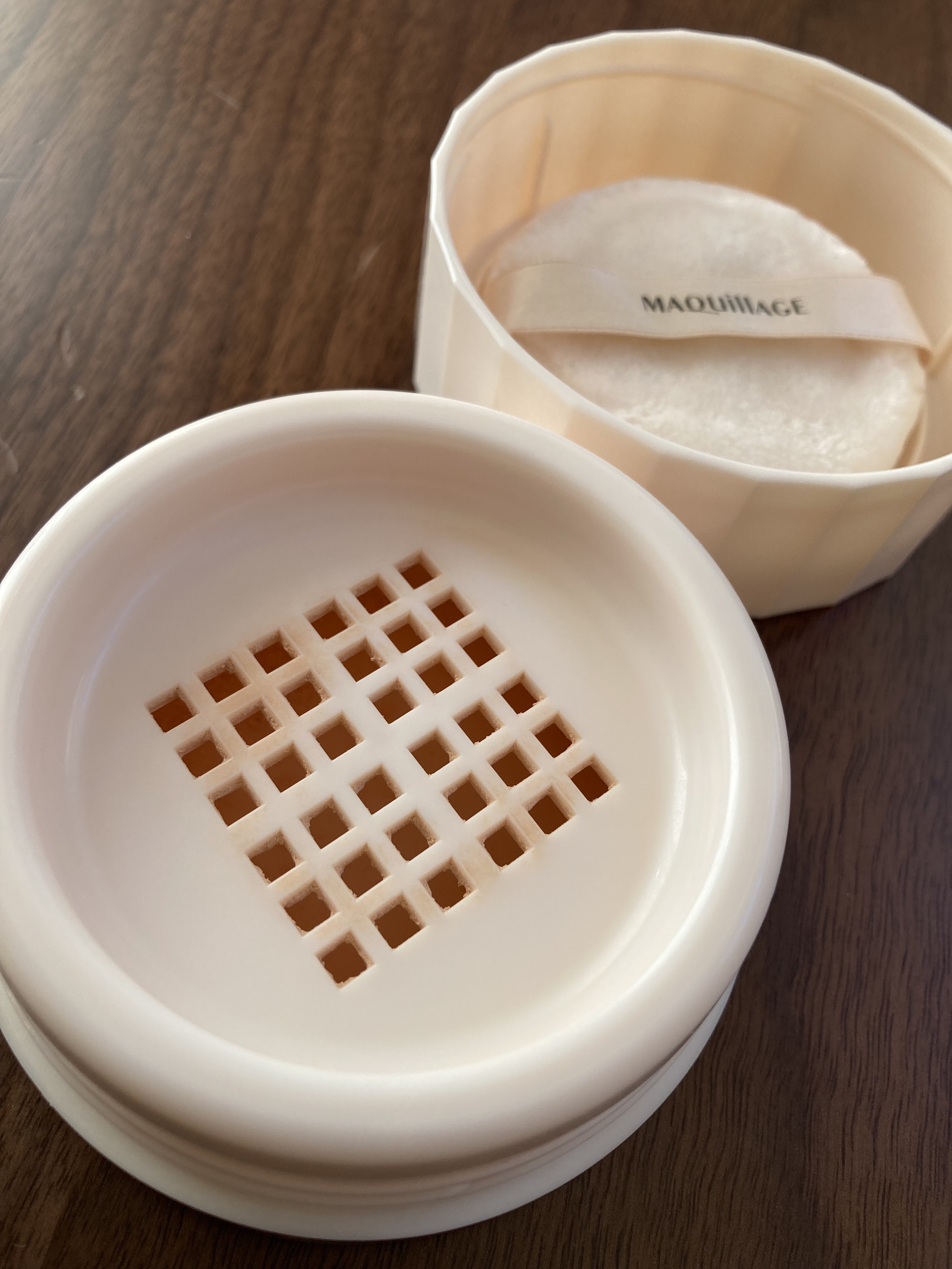 ドラマティックルースパウダー パフ/マキアージュ/ルースパウダーを使ったクチコミ（1枚目）