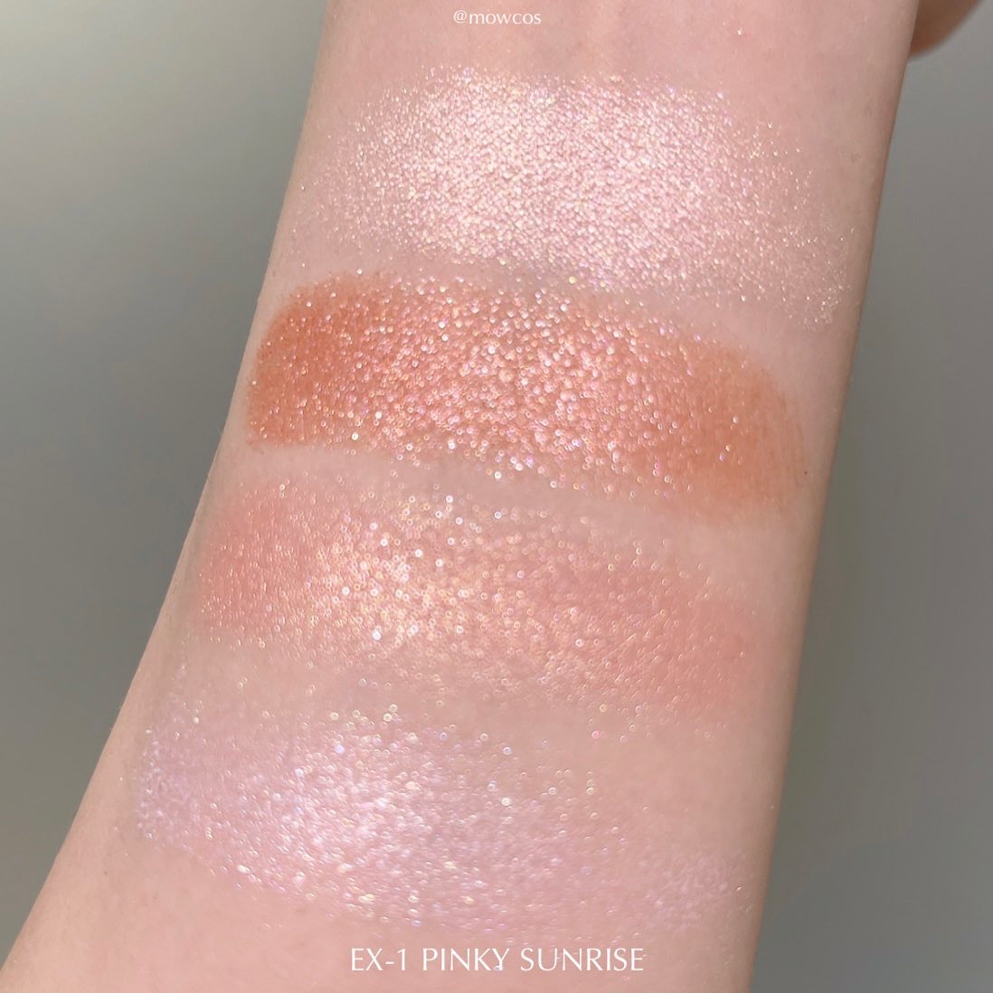 ビーチバカンスグリッターパレット/KATE/アイシャドウパレットを使ったクチコミ（3枚目）