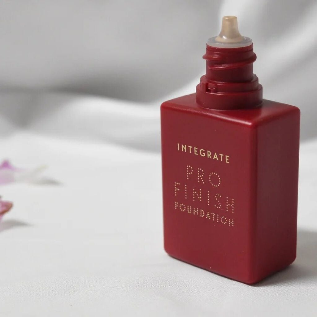 プロフィニッシュリキッド/インテグレート/リキッドファンデーションを使ったクチコミ(2枚目)