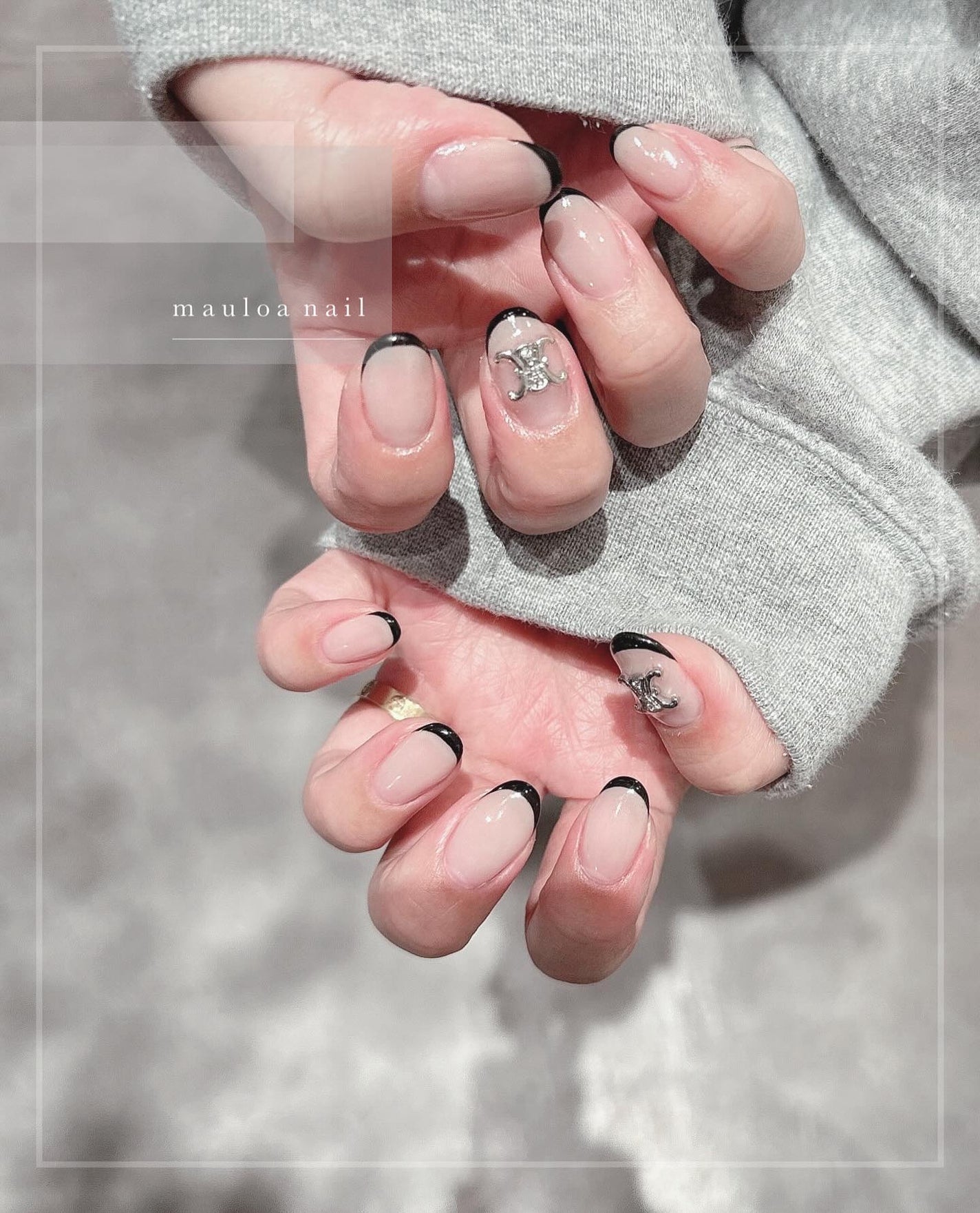 mauloa_nail on LIPS 「・mynail🖤スキニー黒フレンチ🩶・ネイルやり方動画fant..」(1枚目)