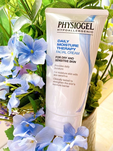 PHYSIOGEL DMT インテンシブフェイシャルクリームのクチコミ「＊
🧴PHYSIOGEL フィジオジェル
DMT フェイシャルクリーム💆🏼‍♀️💕
 
🌈商品.....」（1枚目）