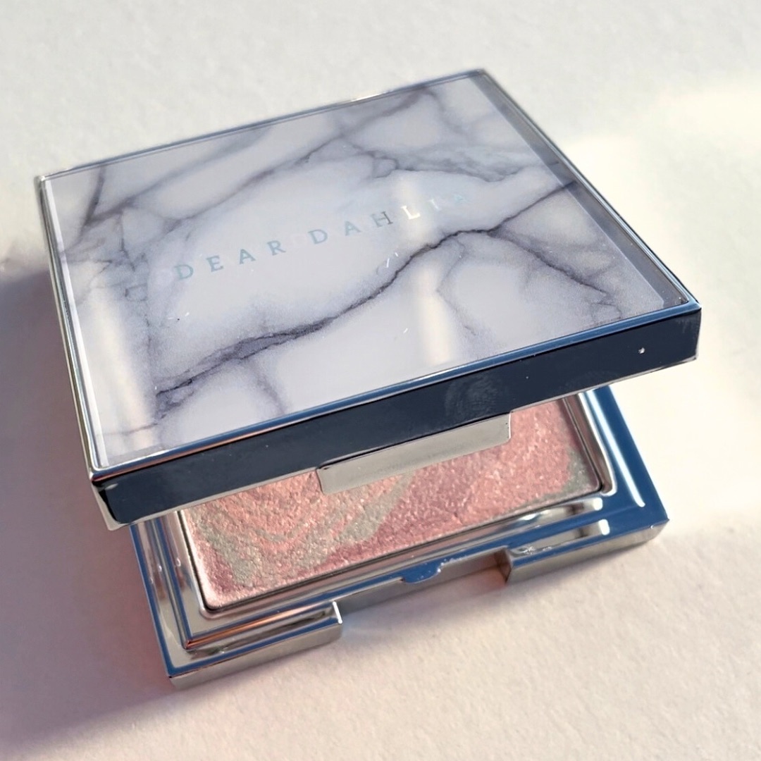 スキンルミナスハイライター/DEAR DAHLIA/パウダーハイライトを使ったクチコミ（3枚目）