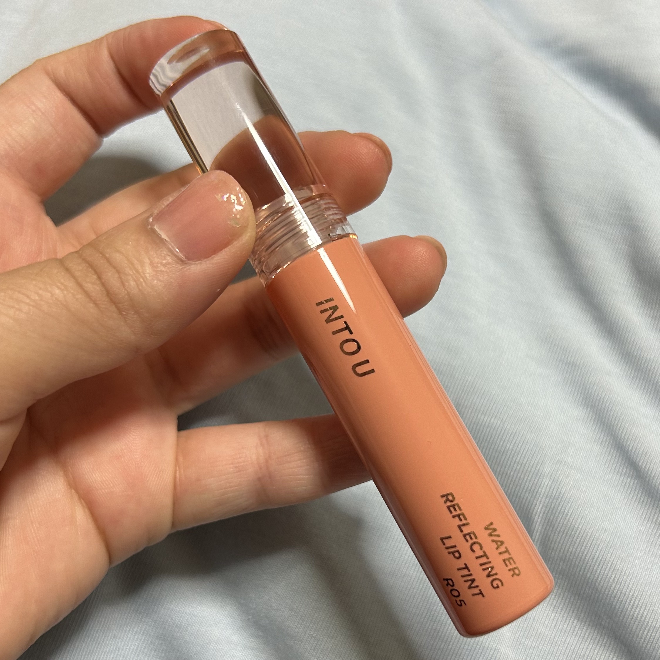 ウォーターリフレクティングリップティント R05 気ままチェリーブランデー/INTO U/リップティントを使ったクチコミ（1枚目）