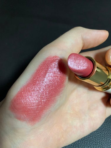 肌が白く見えるピンクリップ💄✨

CEZANNE ラスティング リップカラーN 205 ピンク系

青みの強いピンクリップ！！パールも入っててツヤ感がとても綺麗！！
セザンヌラスティング リップカラーN