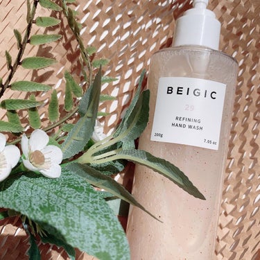 BEIGIC リファイニングハンドウォッシュのクチコミ「𝘽𝙀𝙄𝙂𝙄𝘾
Refining Hand wash

ヴィーガンスキンケアブランド𖤣𖤥

BE.....」（2枚目）