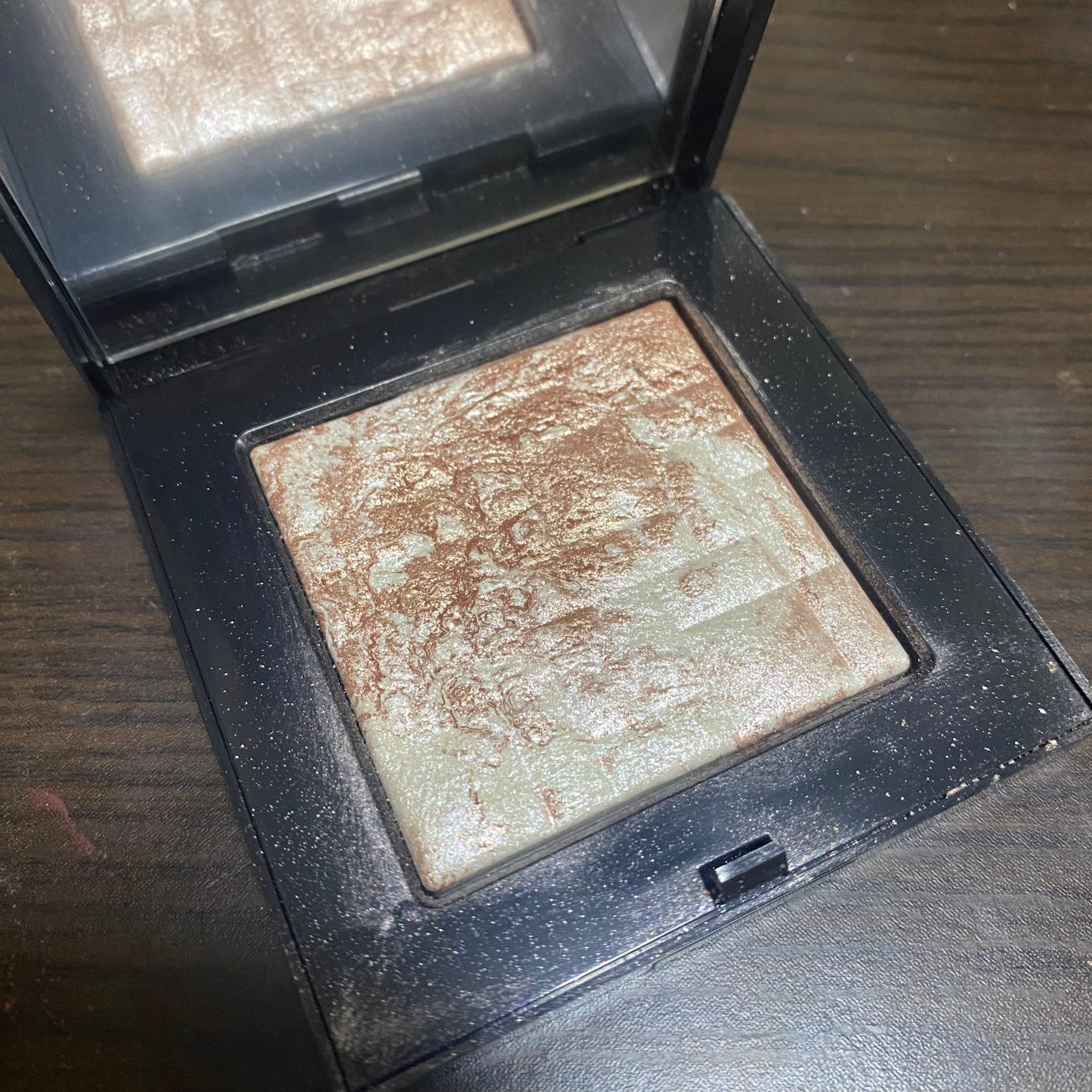 ハイライティング パウダー/BOBBI BROWN/パウダーハイライトを使ったクチコミ(1枚目)