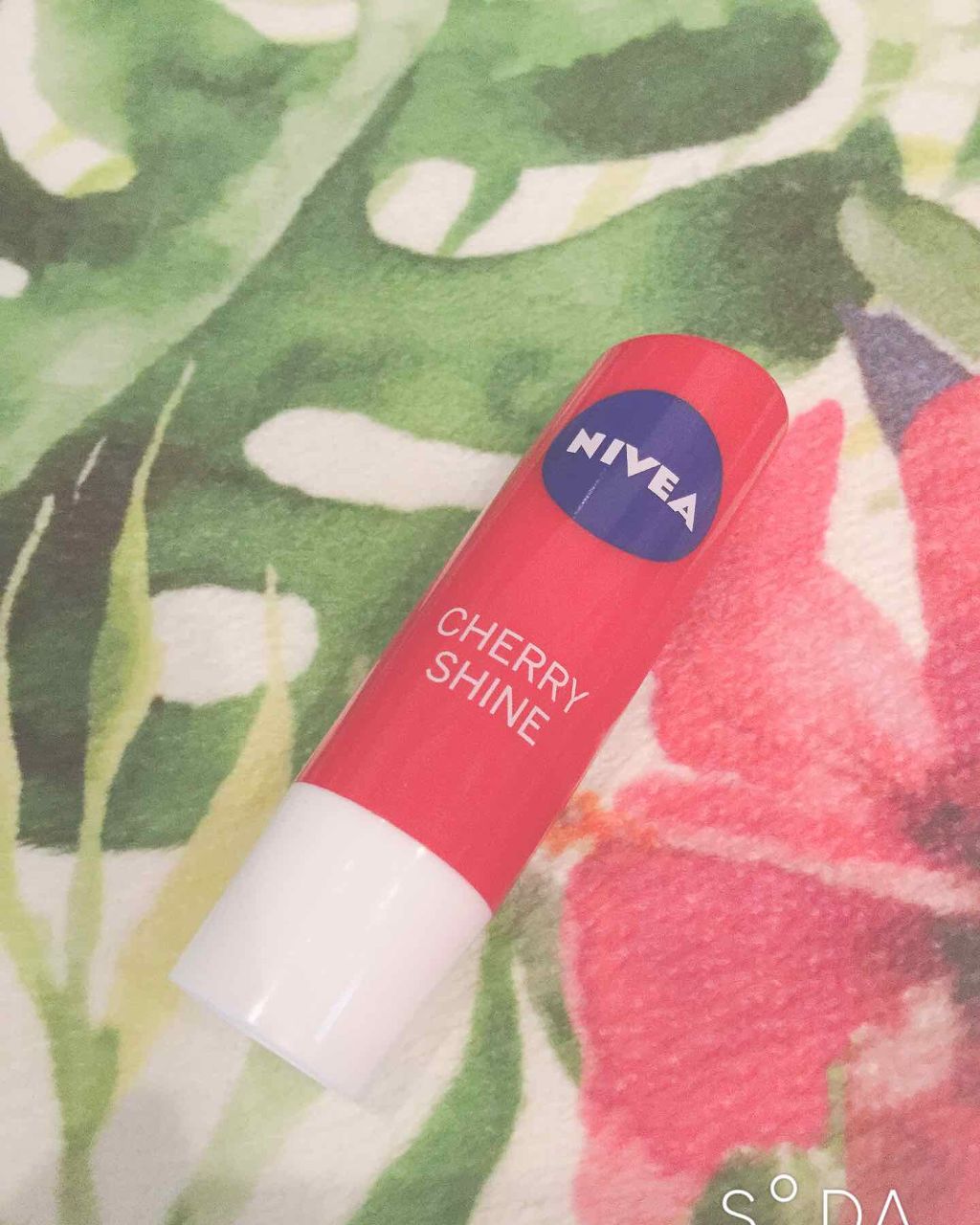ニベア リップケアシャインシリーズ(韓国限定)/NIVEA(海外)/リップクリームを使ったクチコミ（1枚目）