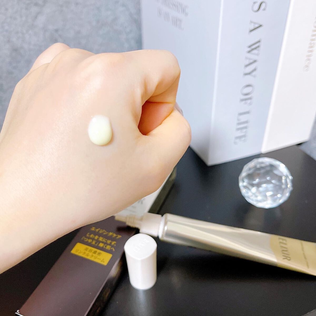 エリクシール シュペリエル エンリッチド リンクルクリーム/エリクシール/アイケア・アイクリームを使ったクチコミ（2枚目）