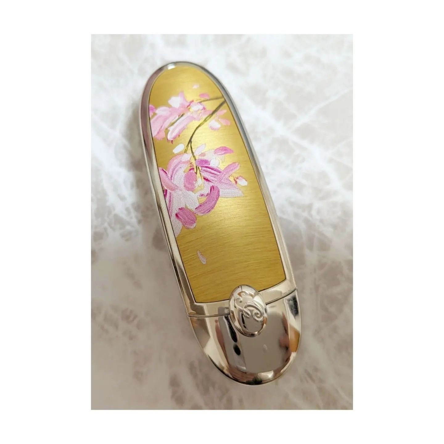 ラブシルクブラッシュ 703 アイコン/Laka/パウダーチークを使ったクチコミ（2枚目）