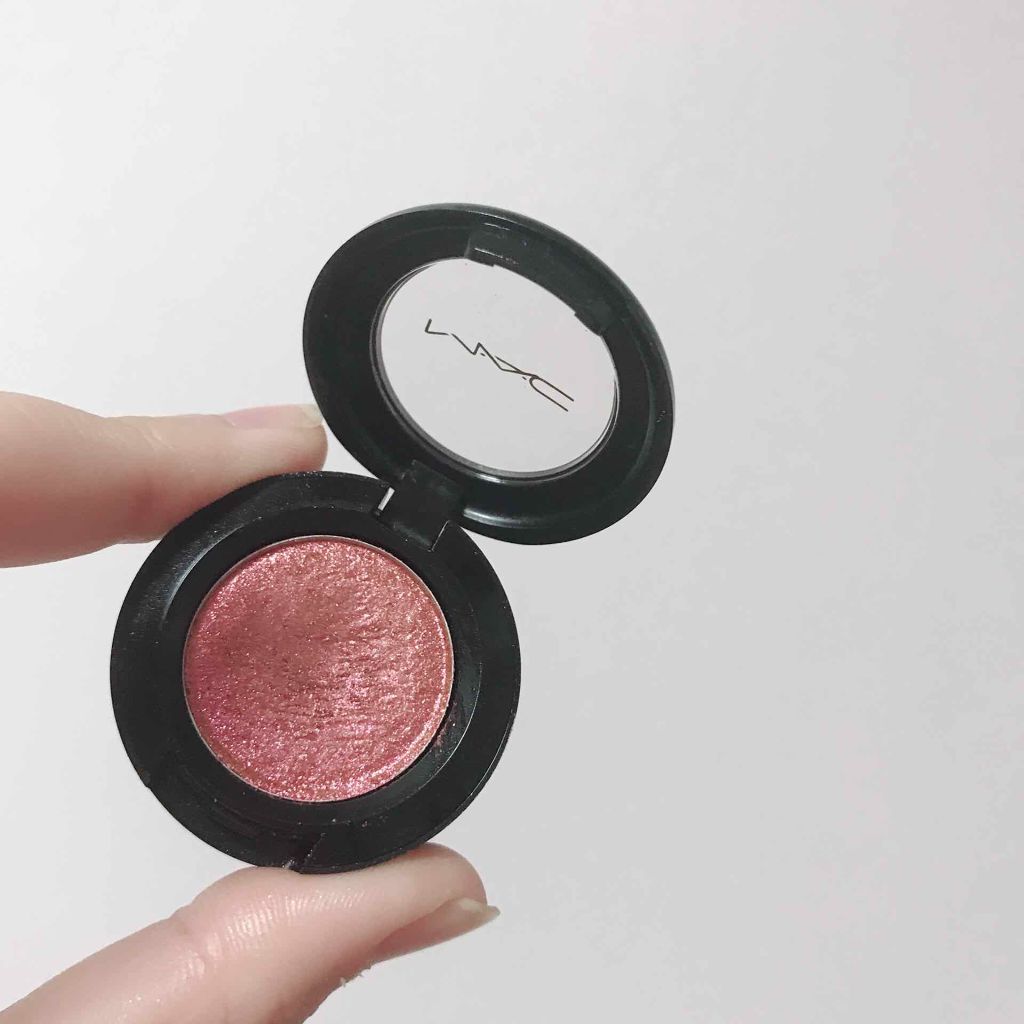 ダズルシャドウ/M・A・C/単色アイシャドウを使ったクチコミ(1枚目)