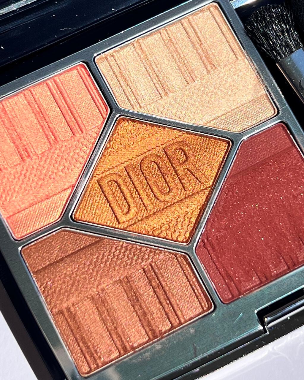 Yurika Ueki on LIPS 「Diorの限定アイシャドウが可愛い🌞サンククルールクチュール..」(8枚目)