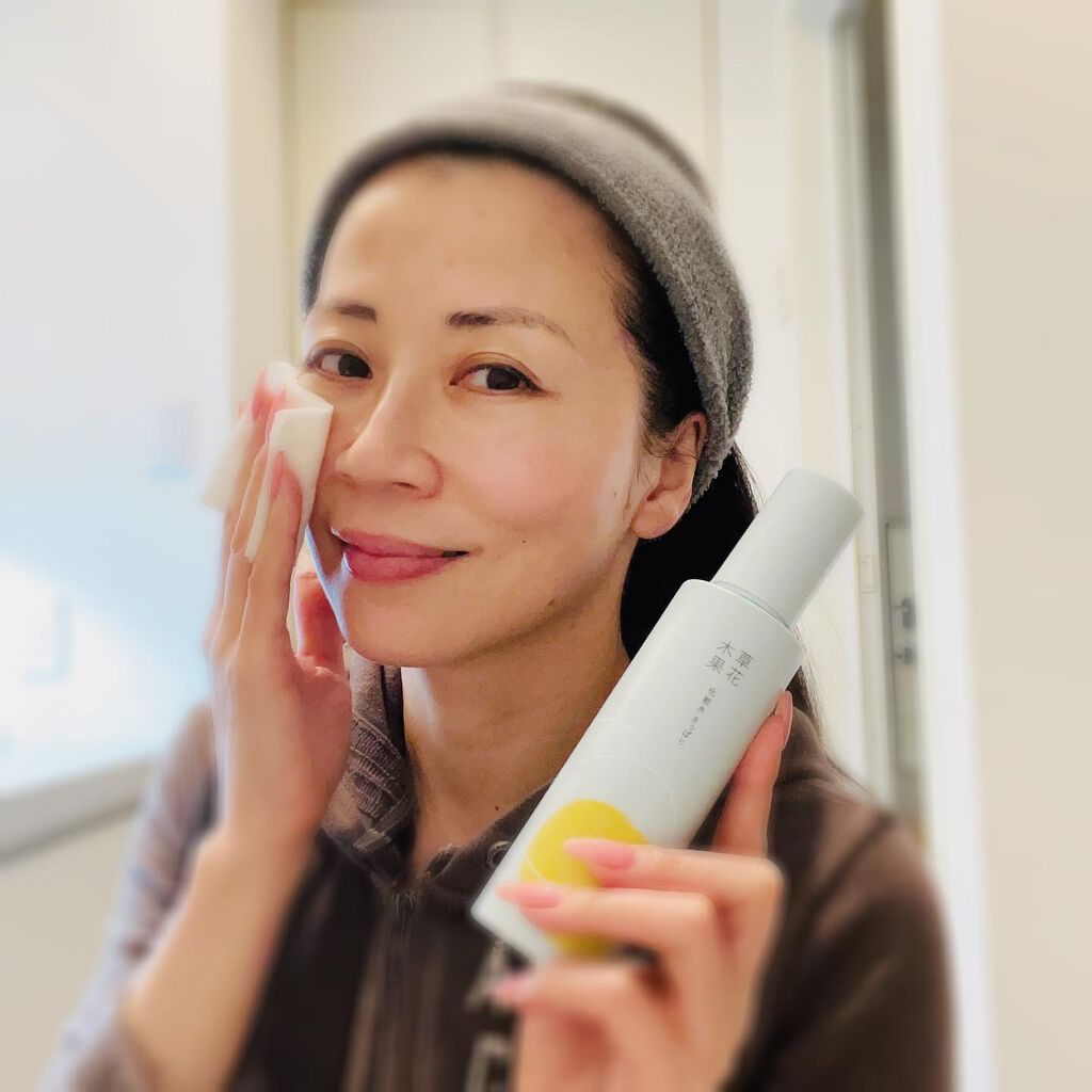 Shiho Arai on LIPS 「・・草花木果化粧水(さっぱり)お試しさせていただきました。これ..」(3枚目)