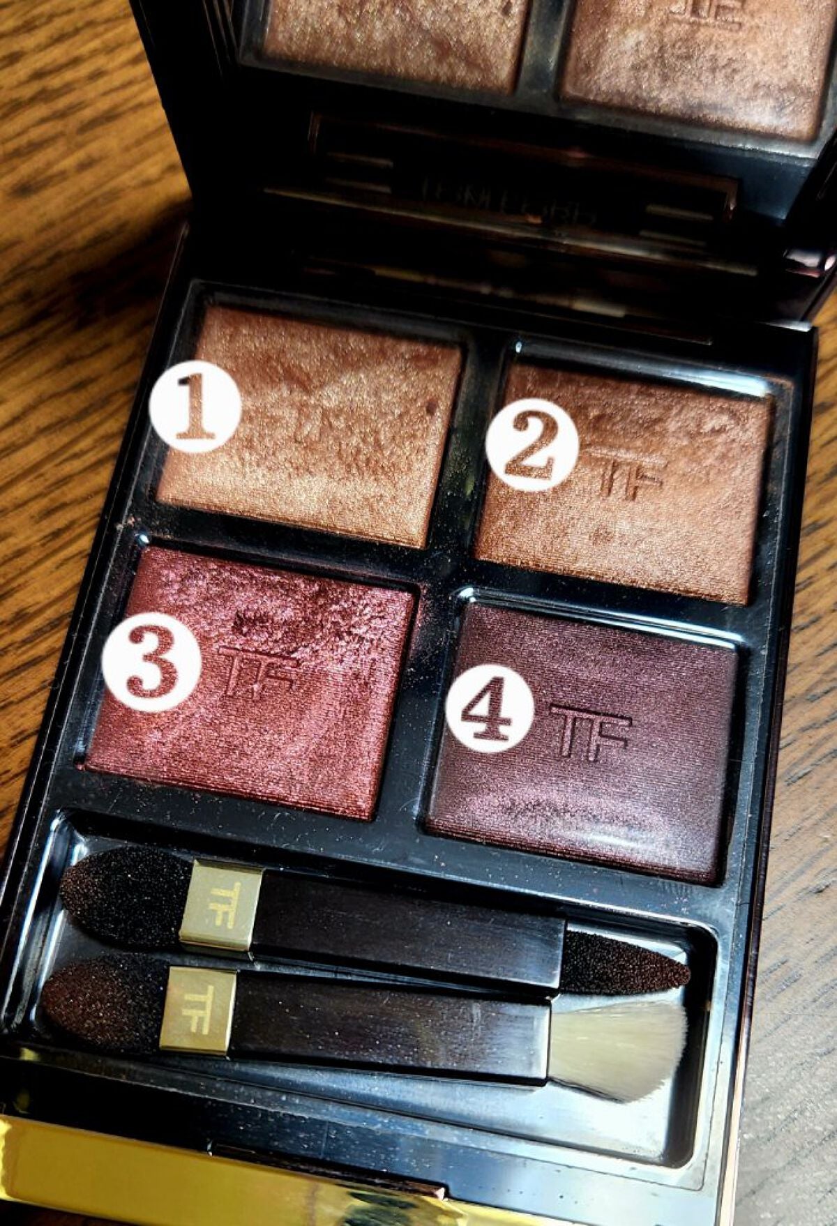 アイ カラー クォード/TOM FORD BEAUTY/アイシャドウパレットを使ったクチコミ(2枚目)