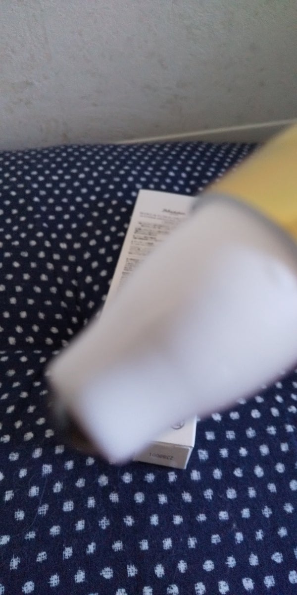 V9ビタミンアンプルロールオンアイクリームクリア/JMsolution/アイケア・アイクリームを使ったクチコミ(2枚目)