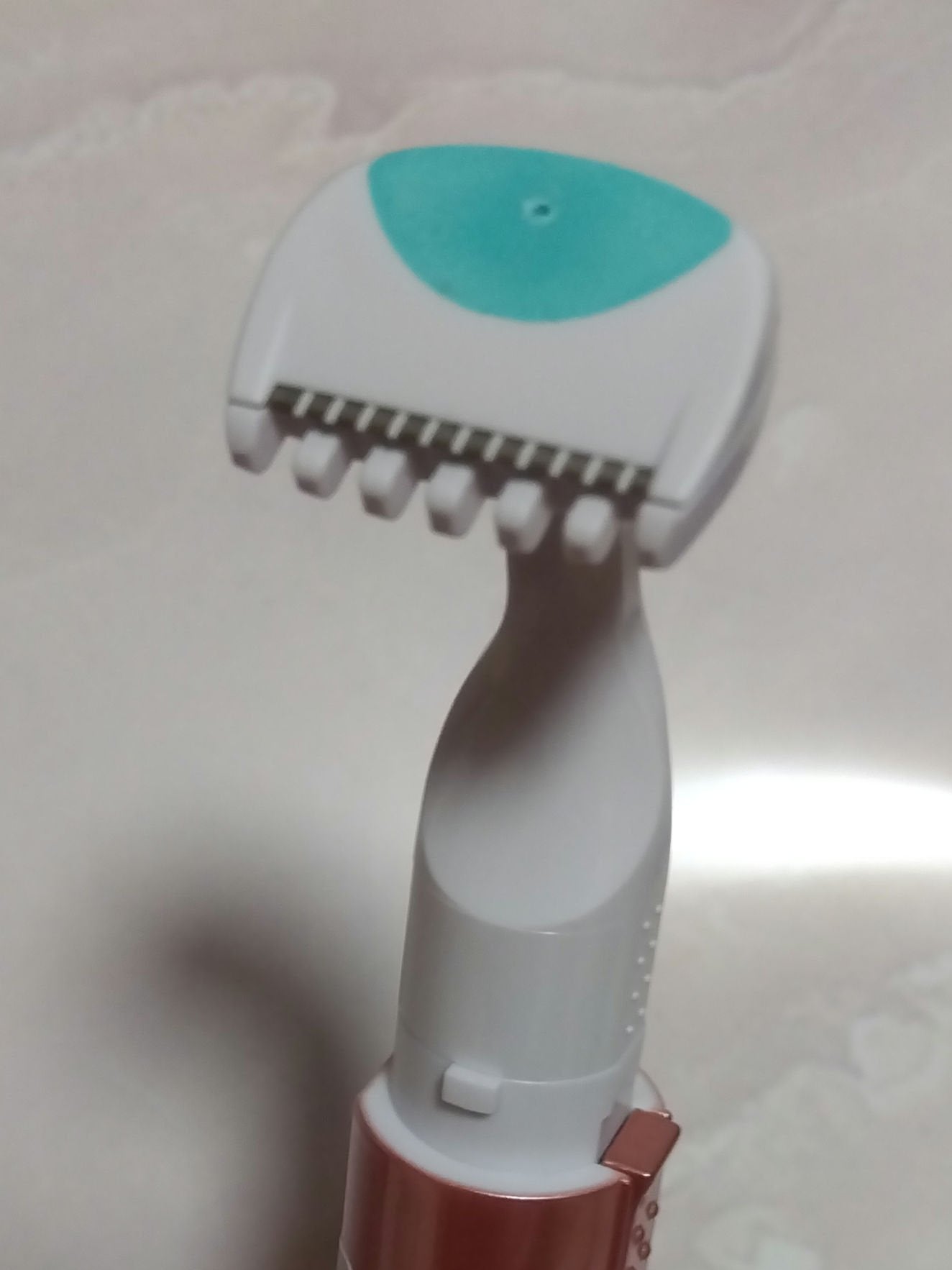 FEMINICARE BPMT-2B 音波振動カミソリ デリケートゾーン用/貝印/シェーバーを使ったクチコミ(2枚目)