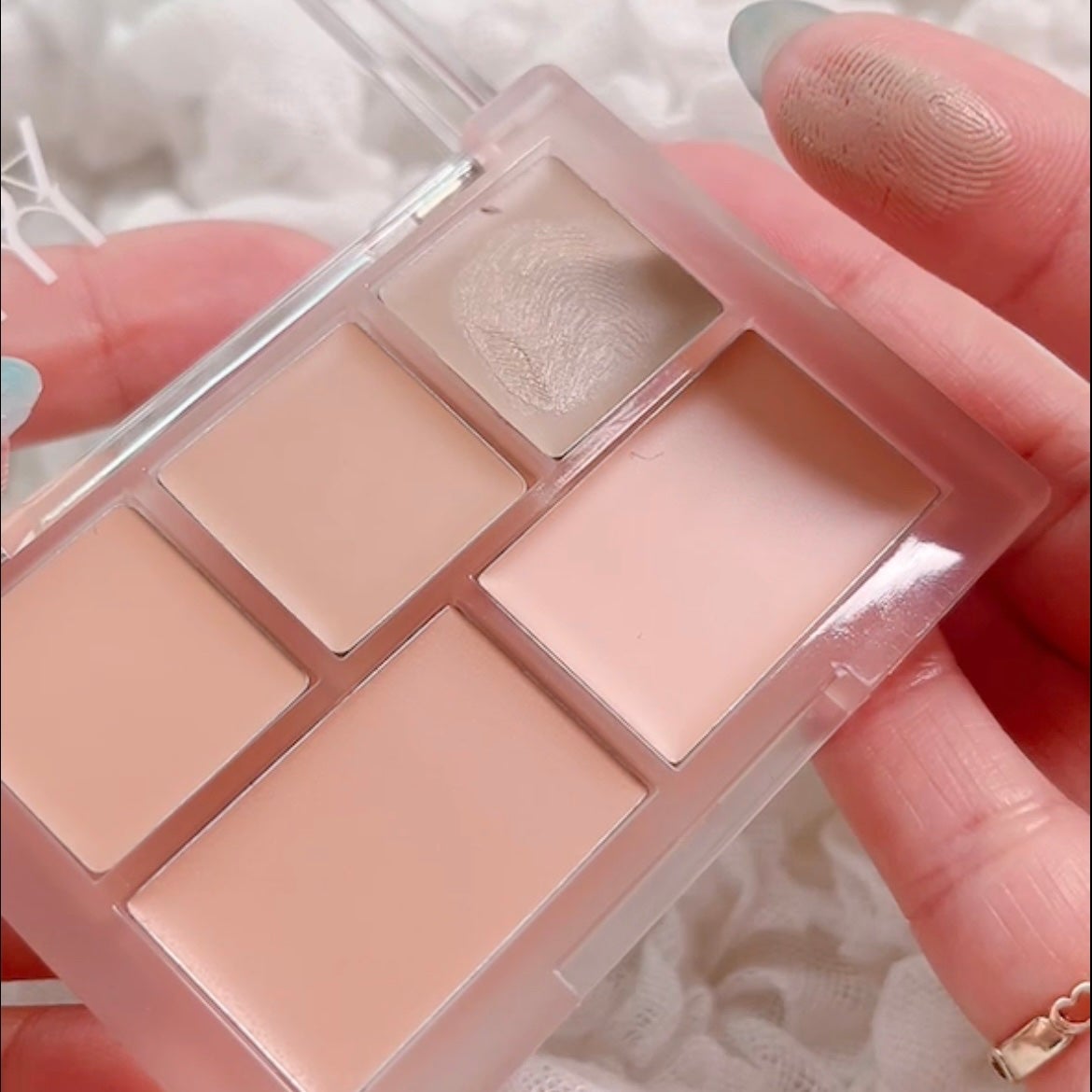 コンシールブレンダーパレット/LUNA/パレットコンシーラーを使ったクチコミ(3枚目)