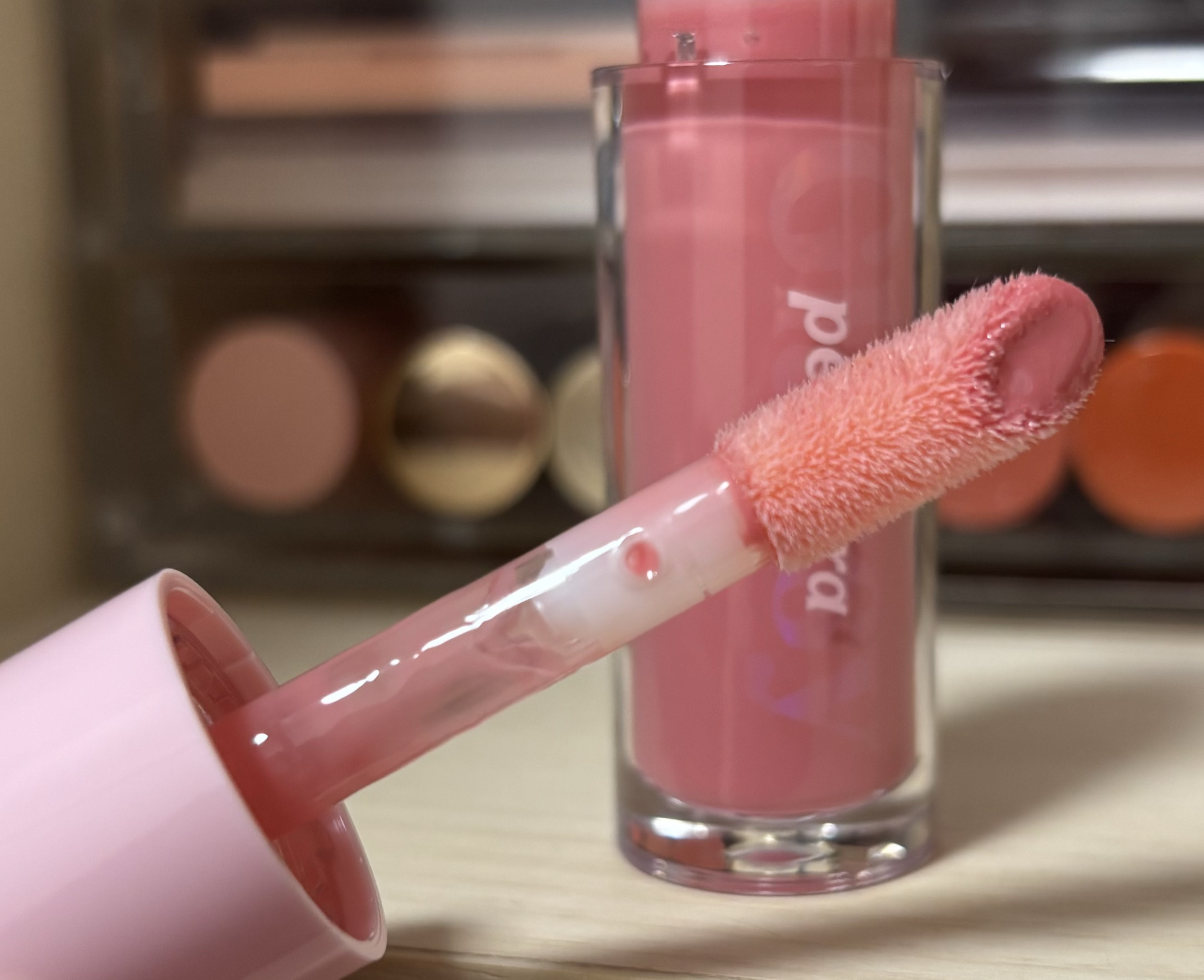 インク グラスティング リップ グロス 08 ラブ オブ フェイト(LOVE OF FATE)/PERIPERA/リップグロスを使ったクチコミ（2枚目）