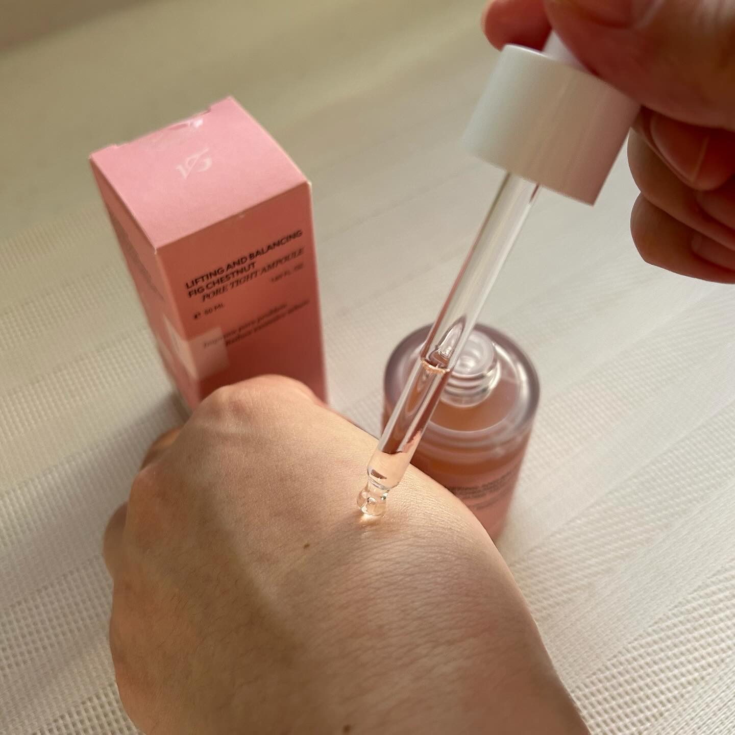 イチジク毛穴アンプル/Veganifect/美容液を使ったクチコミ（3枚目）