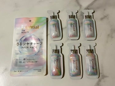 EssentialTHE BEAUTY うるツヤチャージへアパック
のレビューです🤍

週に一回のスペシャルケア用の洗い流すトリートメント！

こっくり濃密なテクスチャーで、
私のダメージヘアをしっかり