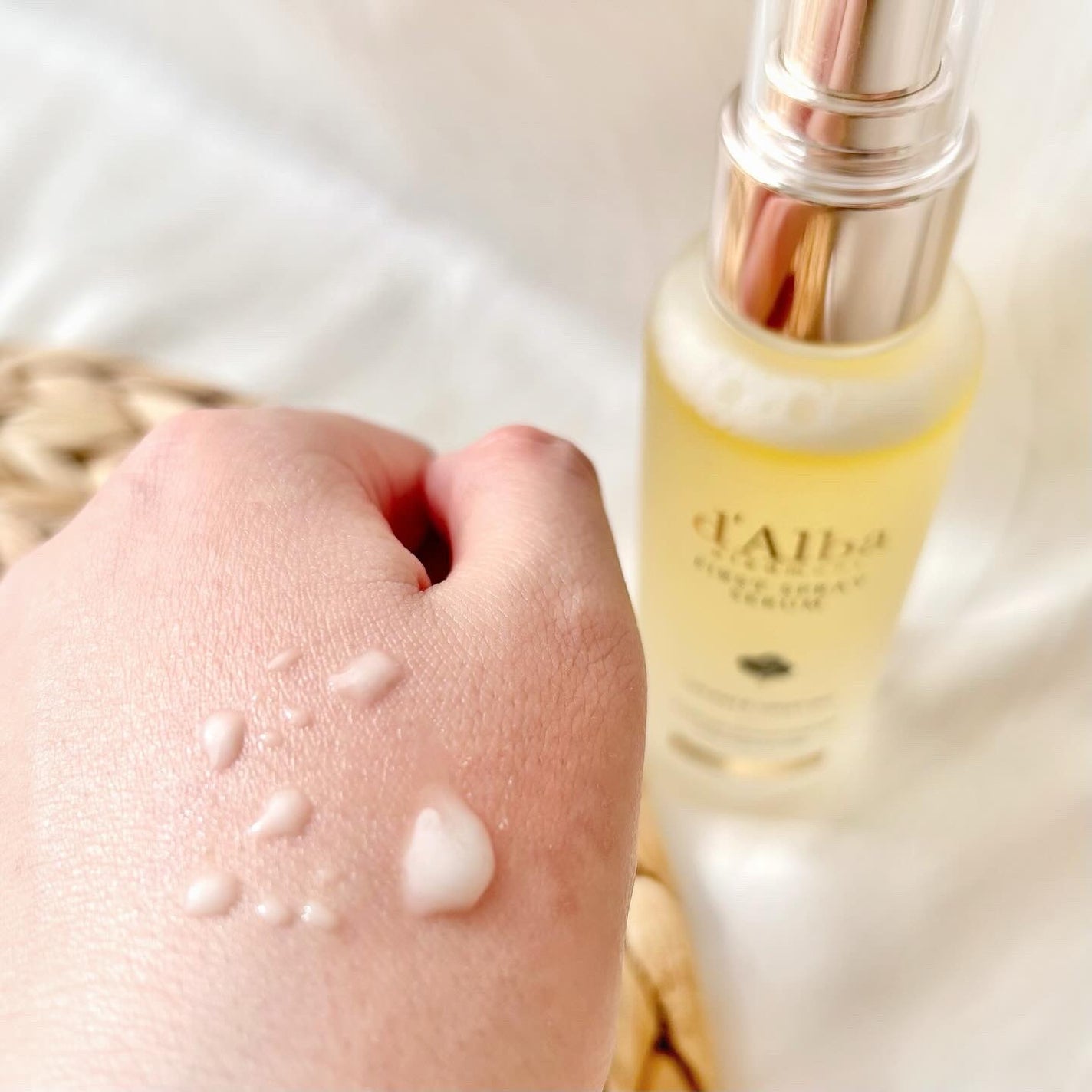 ダルバ ホワイトトリュフファーストスプレーセラム/ダルバ/ミスト状化粧水を使ったクチコミ(3枚目)