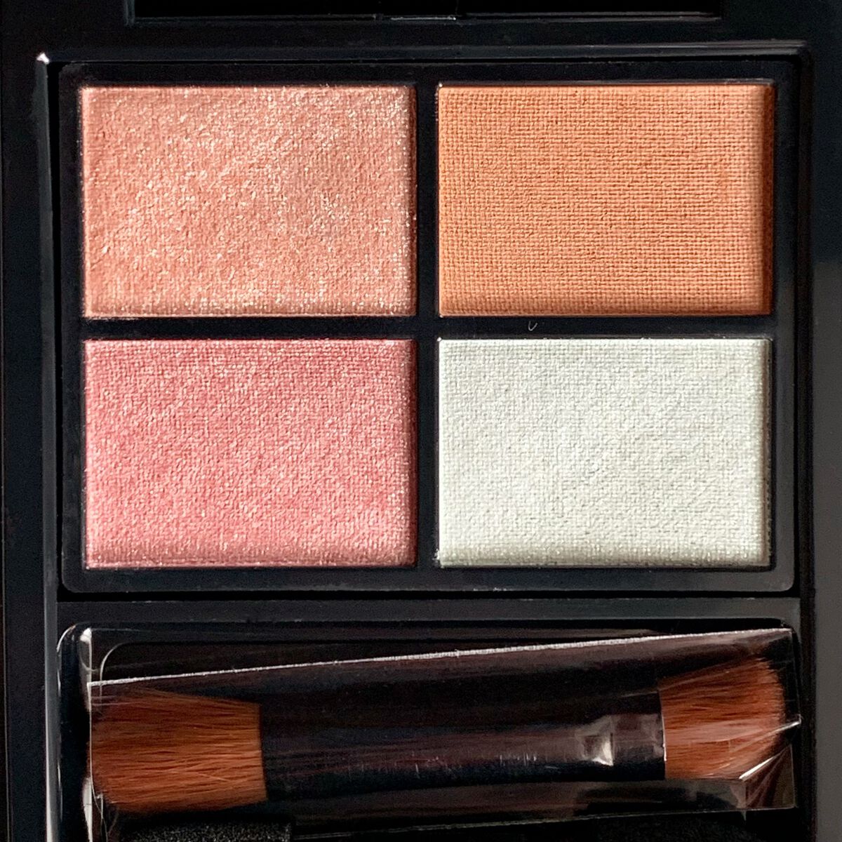 ミネラルクラッシィシャドー/エトヴォス/アイシャドウパレットを使ったクチコミ(2枚目)