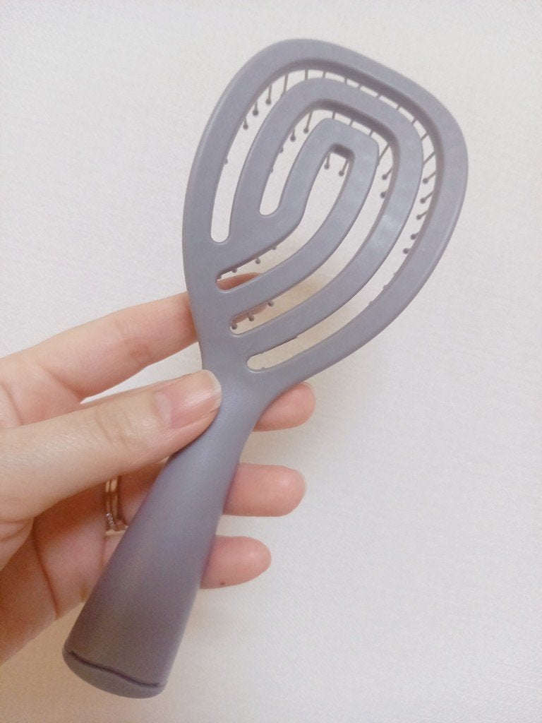 乾きやすいブローブラシ/DAISO/ヘアブラシを使ったクチコミ(2枚目)