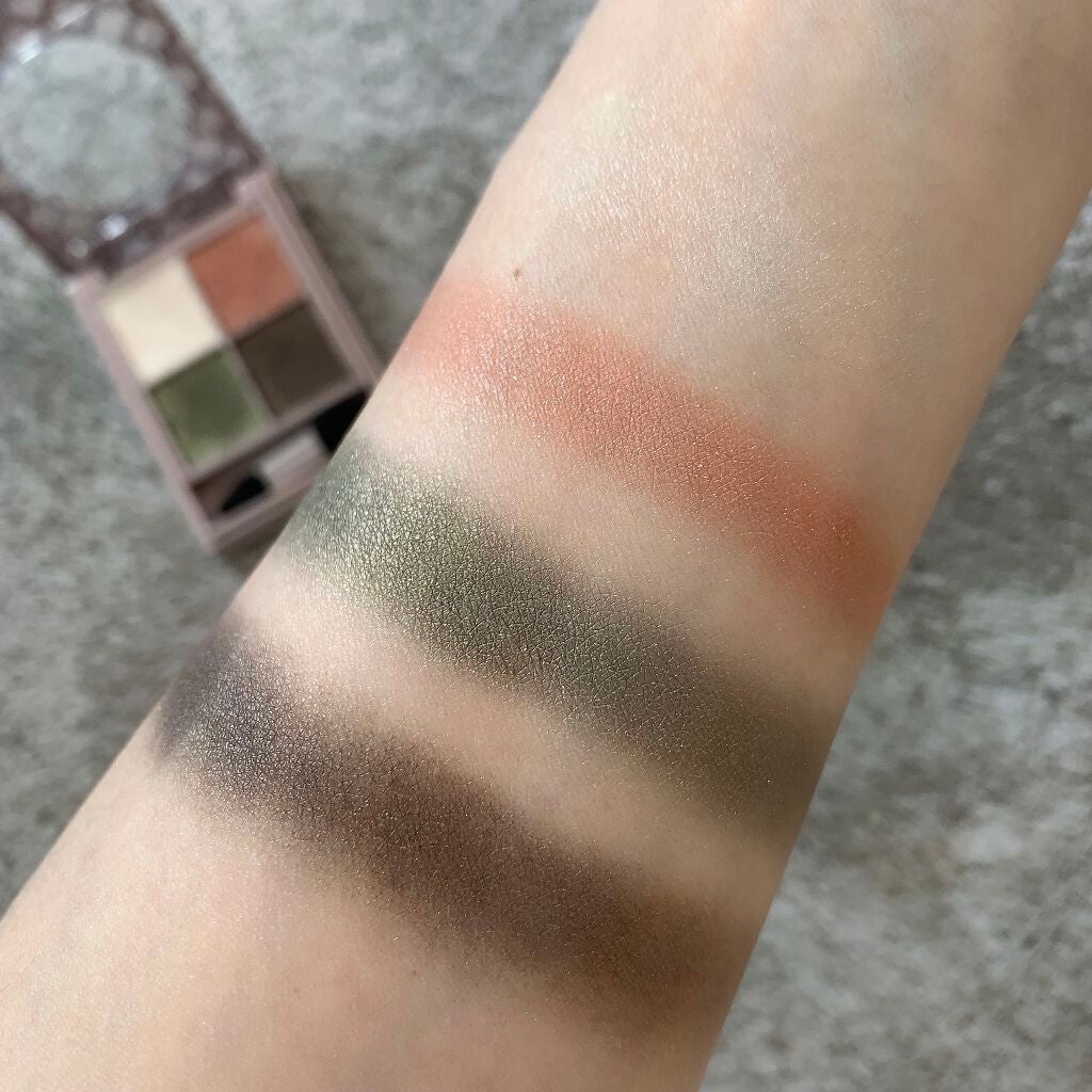 グロッシーリッチ アイズ N/Visée/アイシャドウパレットを使ったクチコミ(4枚目)