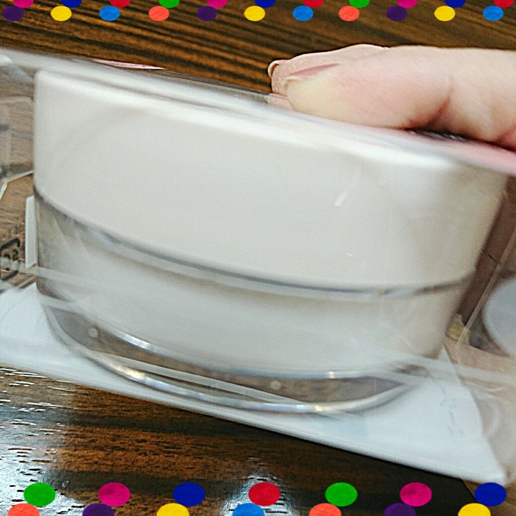 エージーデオ24 AG24  ビューティードレスパウダーのクチコミ「☆エージー24  ビューティードレスパウダー☆

ボディパウダー

8g

フローラルブーケの.....」（3枚目）