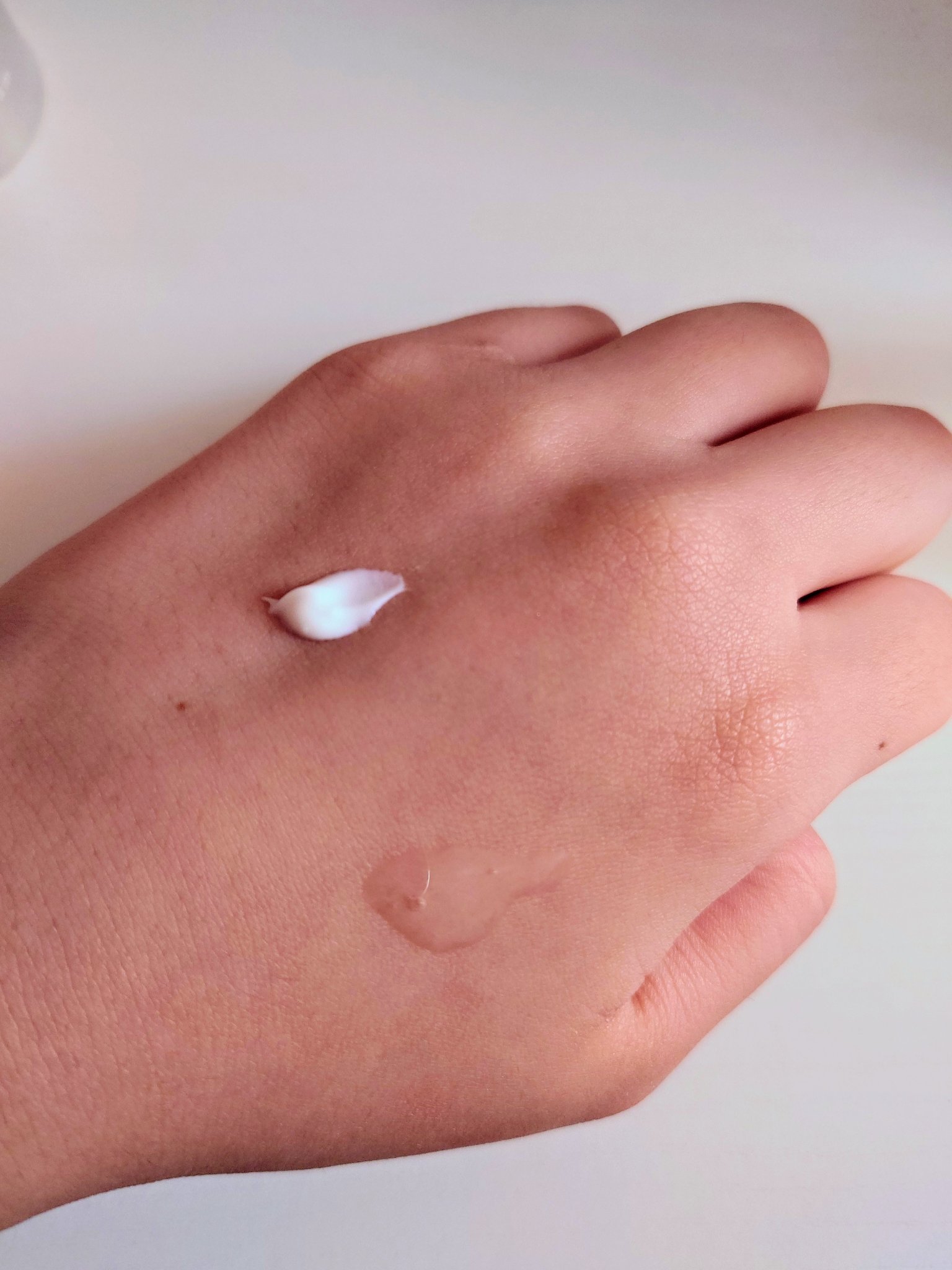 カンダンバリア エッセンス/d プログラム/美容液を使ったクチコミ（2枚目）