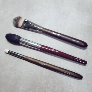 Ancci brush ebony 11のクチコミ「久しぶりのアンシブラシ購入品👏🏻✨

下地用ブラシと、ふわっと発色してくれるチークブラシと、ア.....」（1枚目）