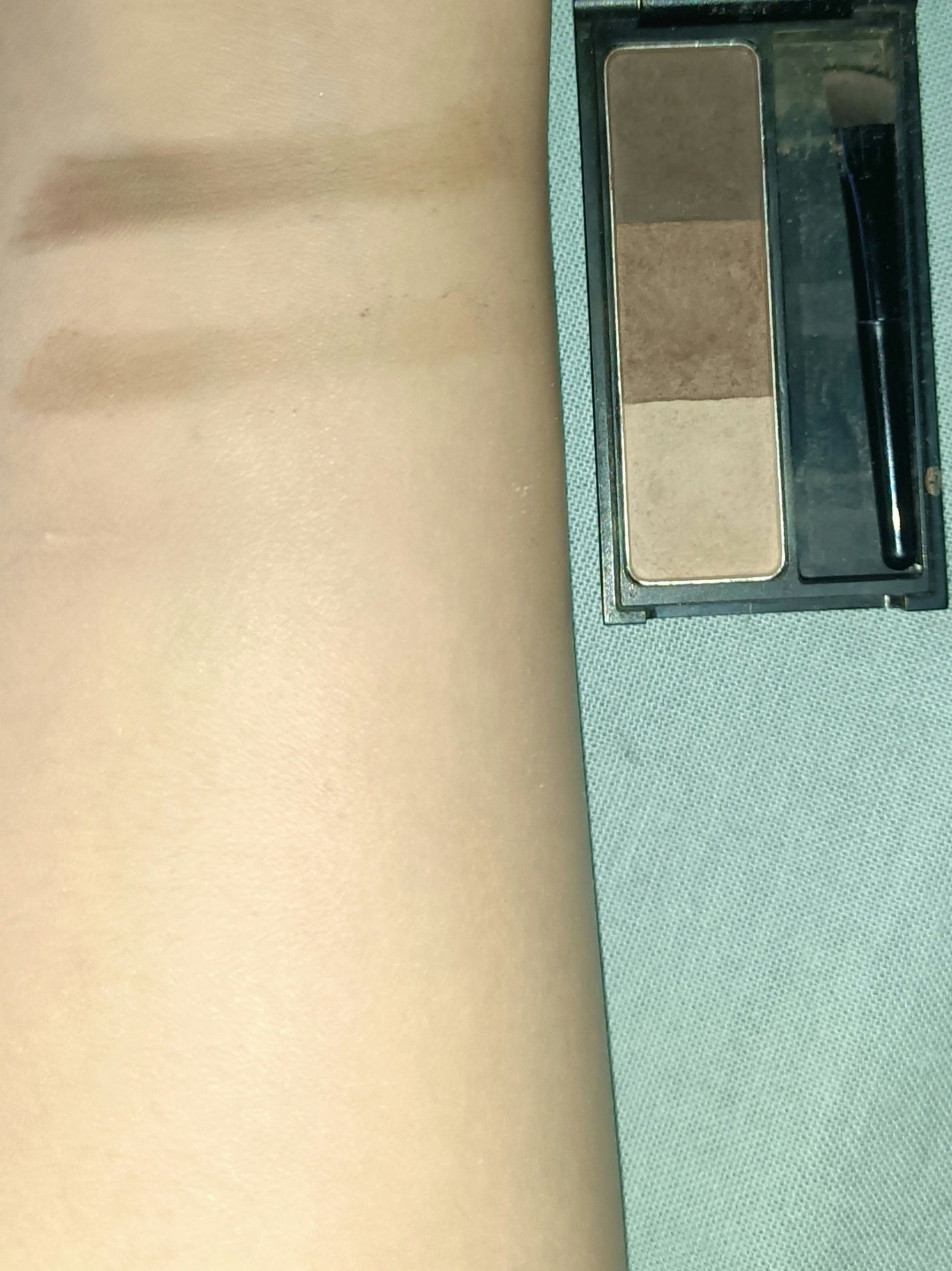 UR GLAM EYEBROW POWDER/U R GLAM/パウダーアイブロウを使ったクチコミ(2枚目)